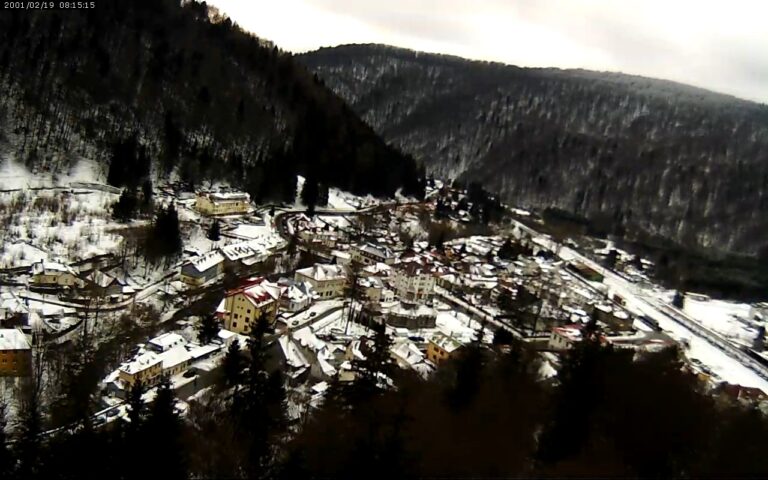 Webcam Sinaia cota 1400 live - Camere live partii de schi Sinaia