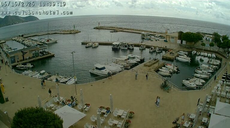 Webcam Cala Bona Harbour